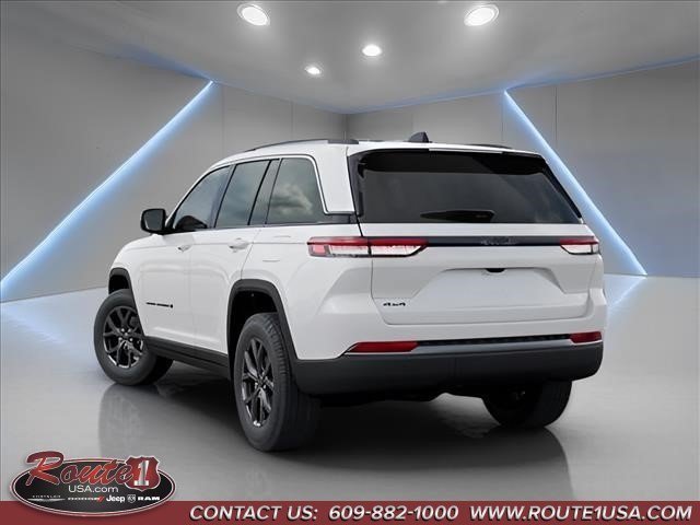 New 2027 Jeep Grand Cherokee 2 Row LAREDO 4X4 Sport Utility