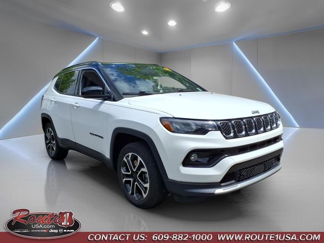 2023 Jeep Compass Limited 4X4's photo