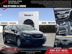 2026 Chrysler Pacifica SELECT Passenger Van