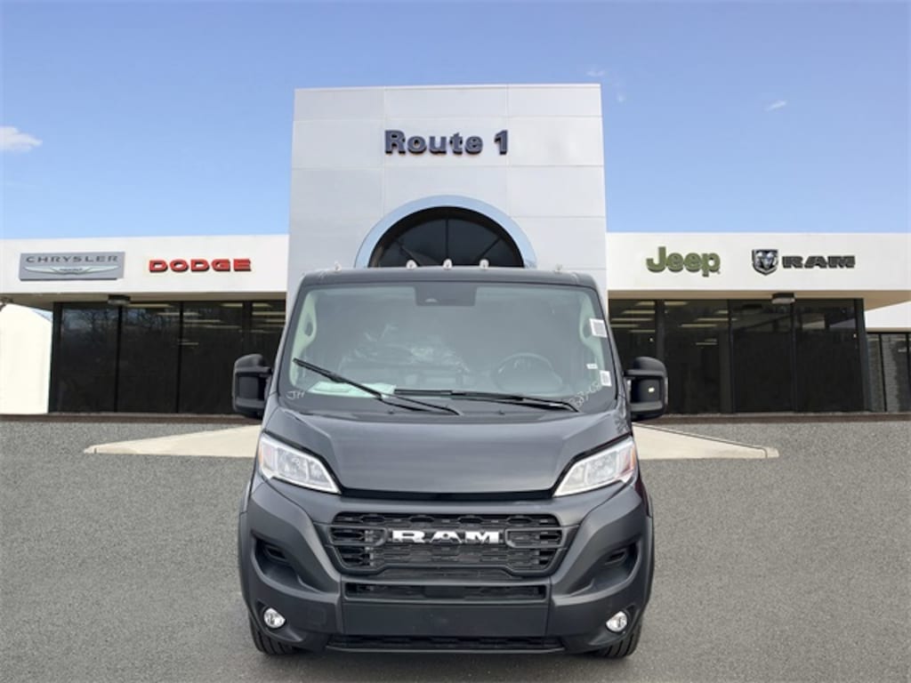 New 2026 Ram ProMaster PROMASTER 3500 TRADESMAN CARGO VAN LOW ROOF 136' W Cargo Van