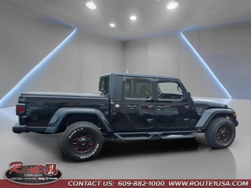 Used 2022 Jeep Gladiator Willys Truck