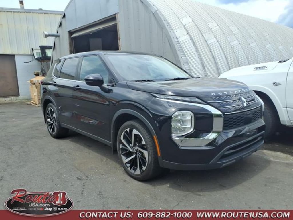 Used 2022 Mitsubishi Outlander ES SUV