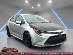 2020 Toyota Corolla LE Sedan Classic Silver Metallic