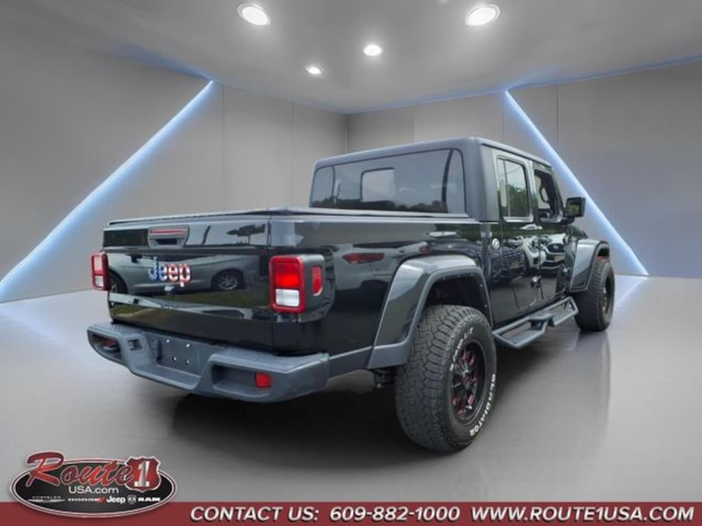 Used 2022 Jeep Gladiator Willys Truck