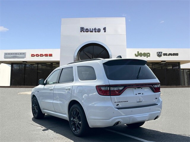 2025 Dodge Durango R/T Plus photo 3