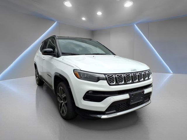 2025 Jeep Compass Limited 4X4's photo