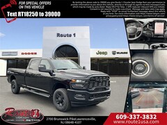 2026 Ram 3500 TRADESMAN CREW CAB 4X4 8' BOX Pickup