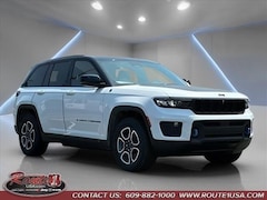 2023 Jeep Grand Cherokee Trailhawk 4xe SUV Bright White Clearcoat