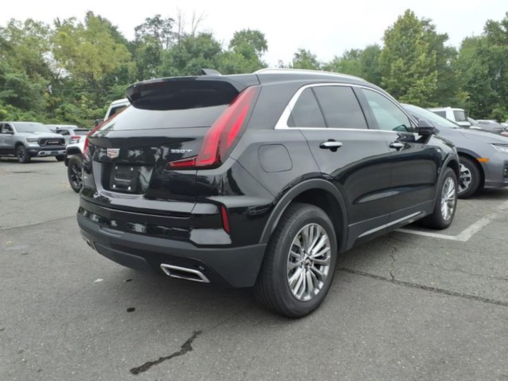 Used 2025 Cadillac XT4 Premium Luxury SUV