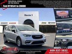 2026 Chrysler Pacifica SELECT Passenger Van