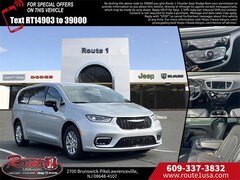 2026 Chrysler Pacifica SELECT Passenger Van