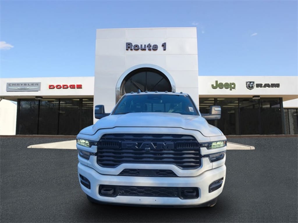 New 2026 Ram 3500 BIG HORN CREW CAB 4X4 8' BOX Pickup