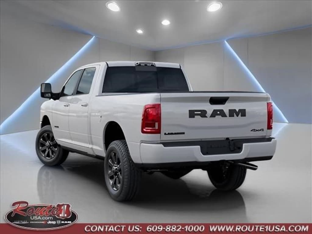 New 2026 Ram 3500 LARAMIE CREW CAB 4X4 6'4 BOX Pickup