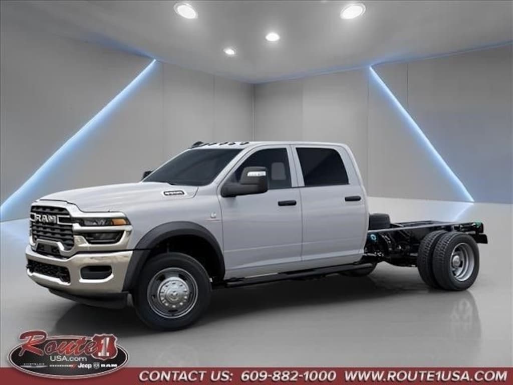 New 2026 Ram 5500 Chassis Cab TRADESMAN CREW 4X4 60' CA Pickup