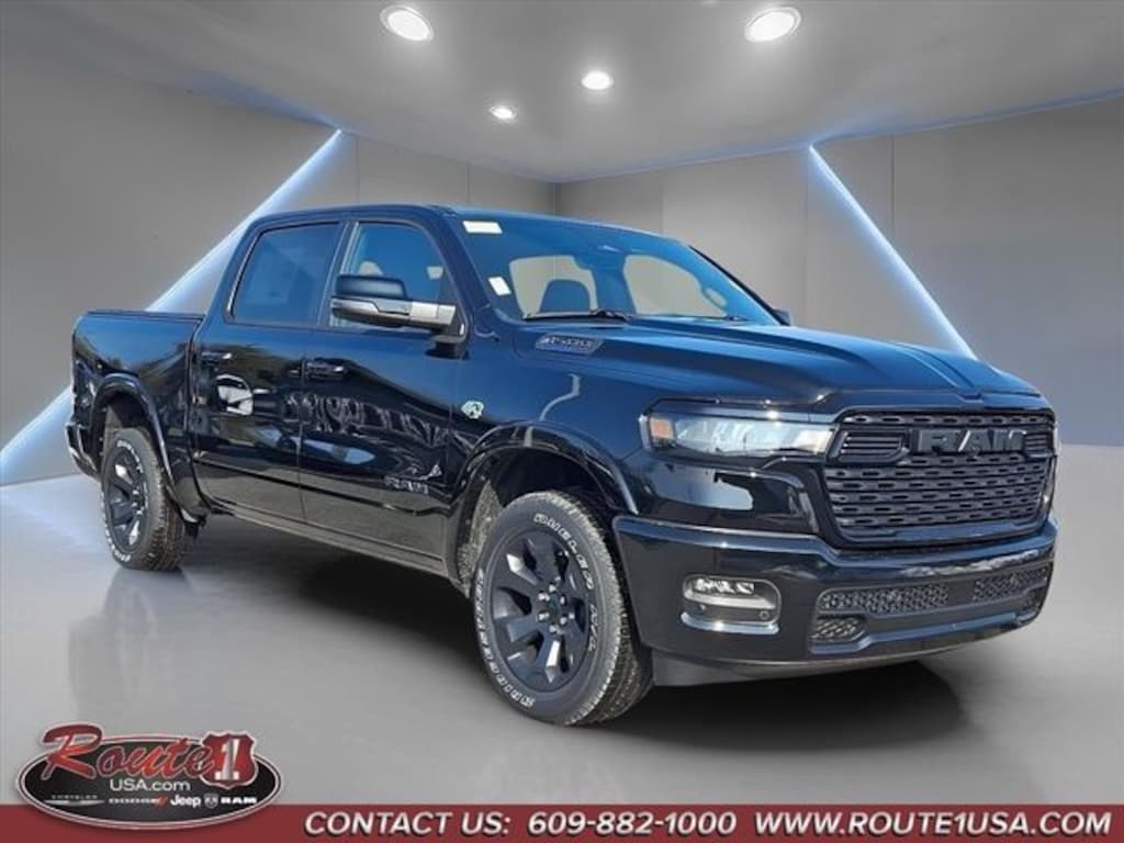 New 2026 Ram 1500 BIG HORN CREW CAB 4X4 5'7 BOX Pickup