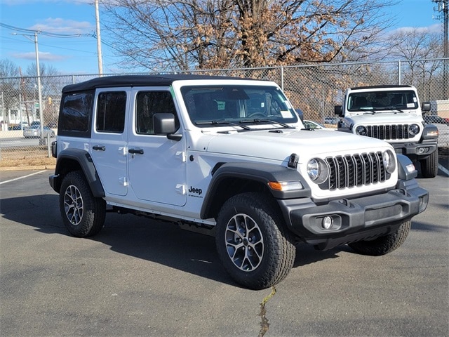 2026 Jeep Wrangler 4-Door Sport S's photo