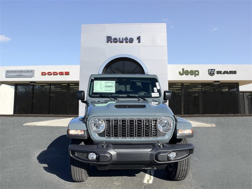 New 2026 Jeep Gladiator SPORT S 4X4 Pickup