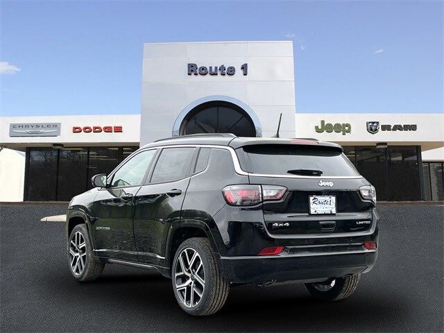 2025 Jeep Compass Limited photo 3