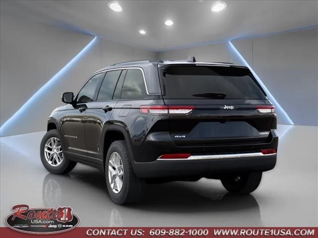New 2026 Jeep Grand Cherokee LAREDO X 4X4 Sport Utility