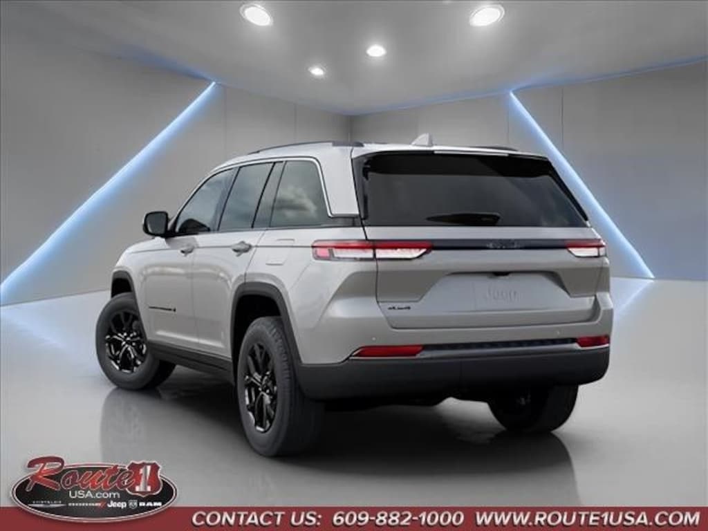 New 2026 Jeep Grand Cherokee LAREDO ALTITUDE 4X4 Sport Utility