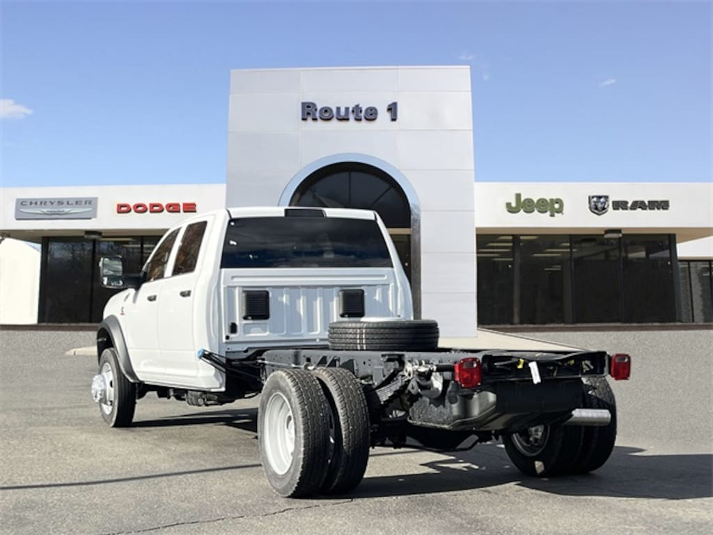 New 2026 Ram 5500 Chassis Cab 5500 TRADESMAN CHASSIS CREW CAB 4X4 84' CA Pickup