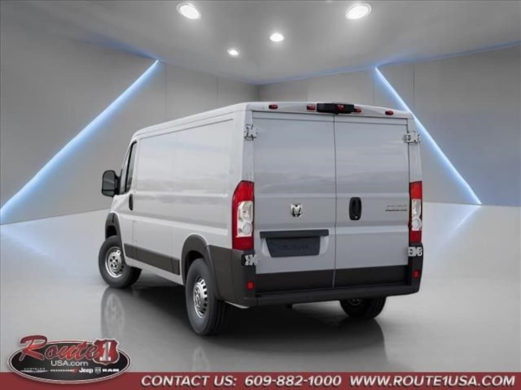 New 2026 Ram ProMaster PROMASTER 3500 TRADESMAN CARGO VAN LOW ROOF 136' W Cargo Van