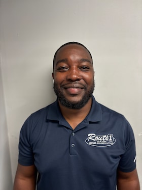 Staff member Chevon Banks from ID_8f929b