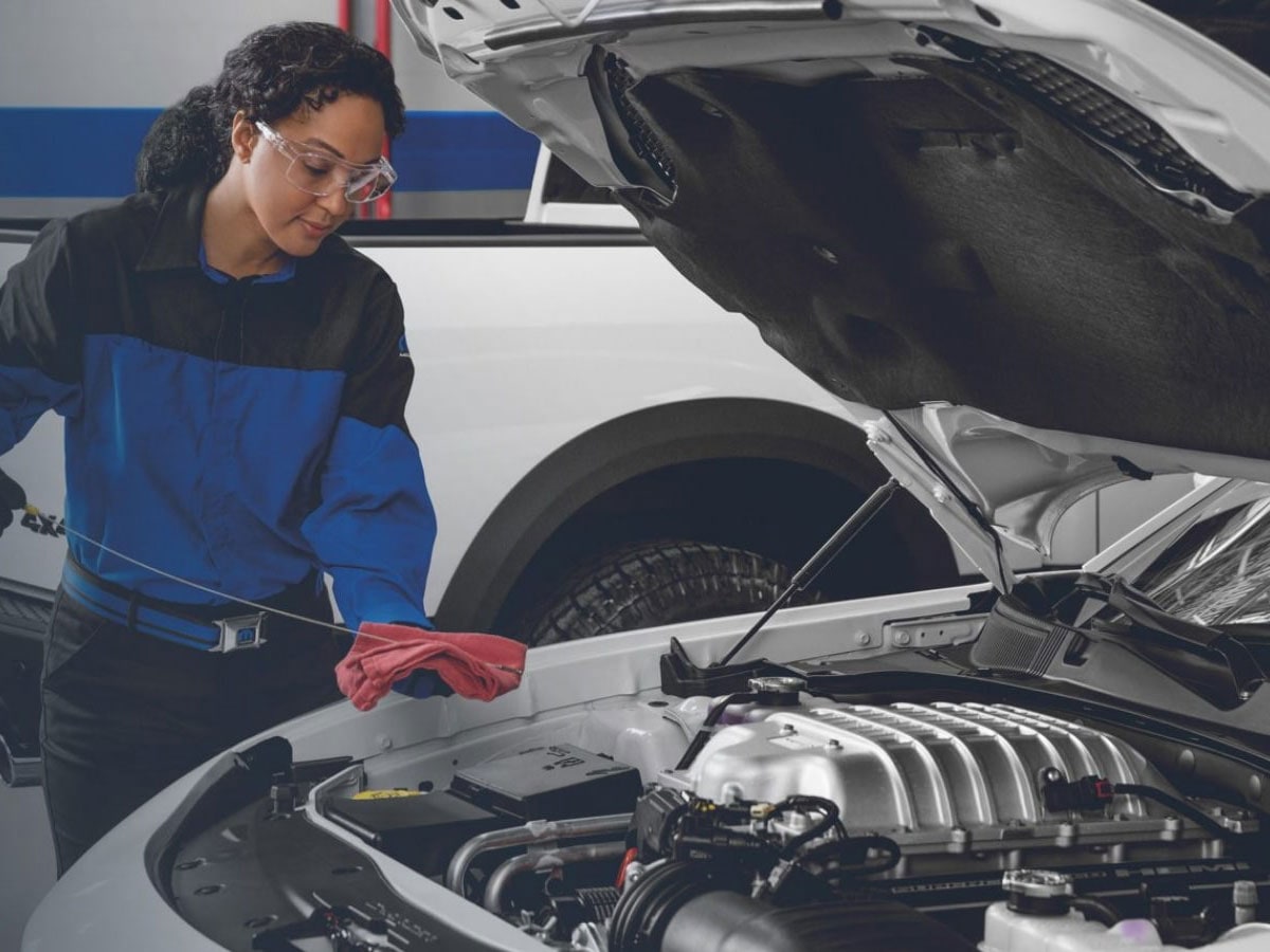 oil-change-cdjr.jpg
