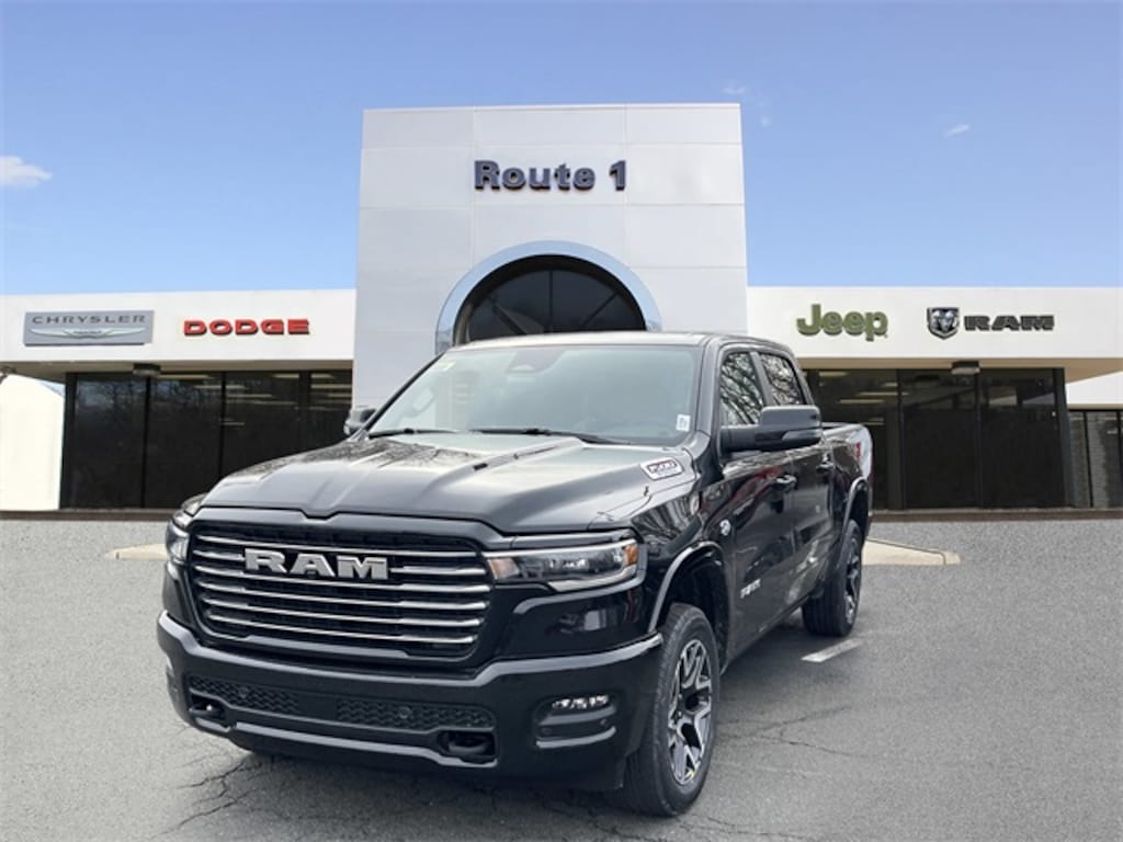 New 2026 Ram 1500 LARAMIE CREW CAB 4X4 5'7 BOX Pickup