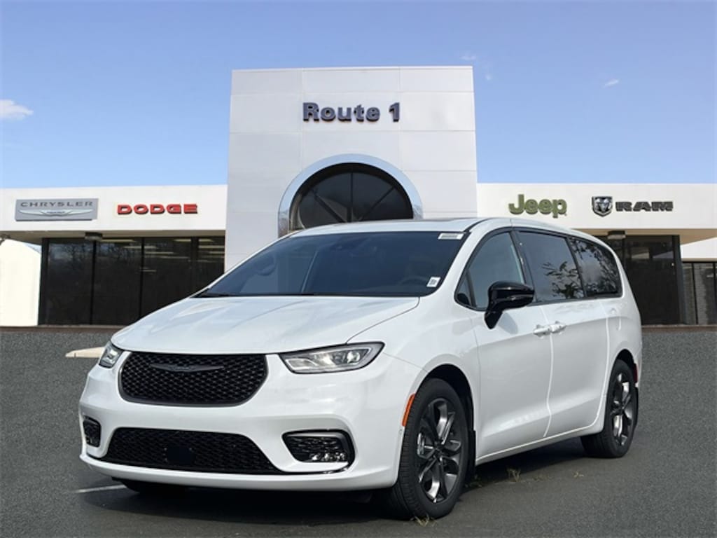 New 2026 Chrysler Pacifica SELECT Passenger Van