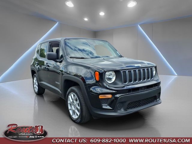 2023 Jeep Renegade Latitude 4x4's photo