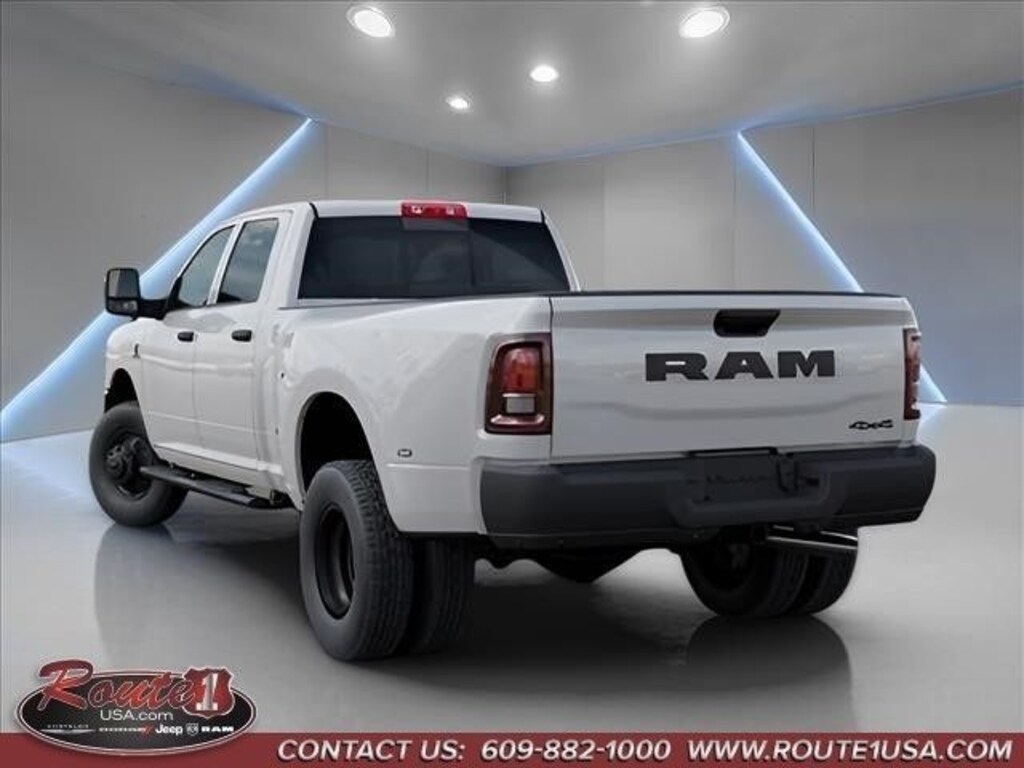 New 2026 Ram 3500 TRADESMAN CREW CAB 4X4 8' BOX Pickup