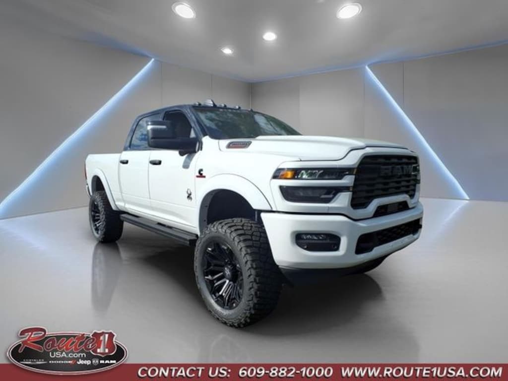 New 2026 Ram 2500 BIG HORN CREW CAB 4X4 6'4 BOX BLACK WIDOW