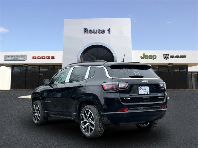 2025 Jeep Compass Limited photo 3