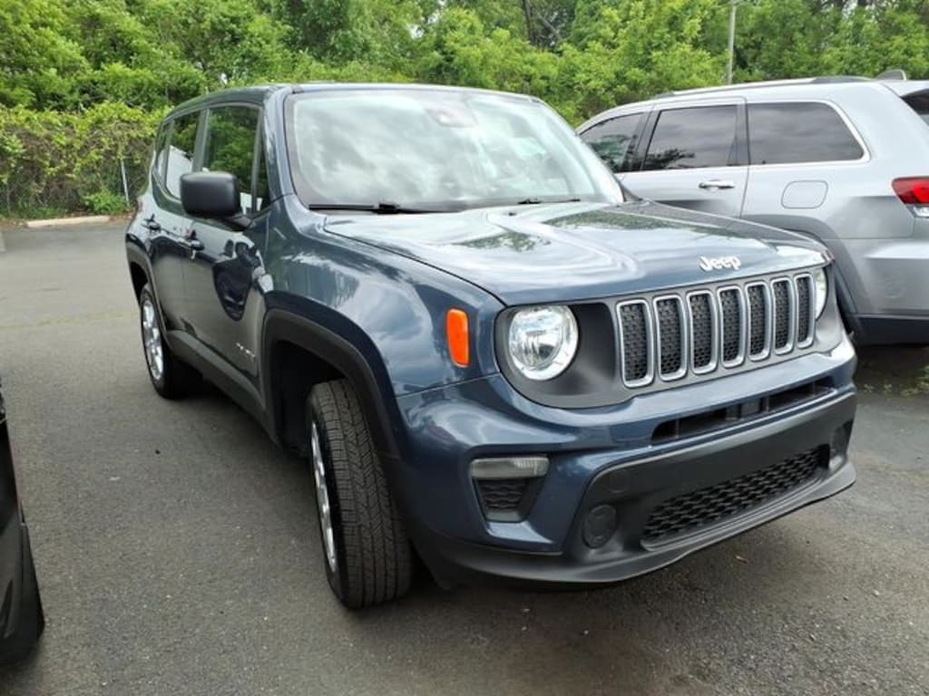 Used 2023 Jeep Renegade Latitude SUV
