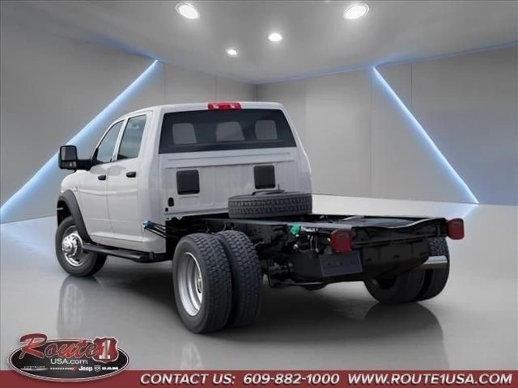 New 2026 Ram 5500 Chassis Cab TRADESMAN CREW 4X4 60' CA Pickup