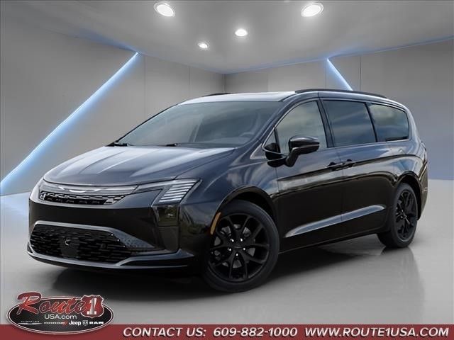 2027 Chrysler Pacifica Limited AWD's photo