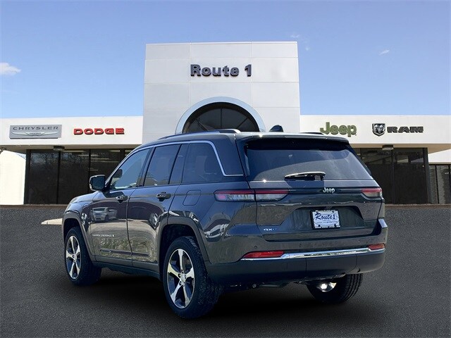 2023 Jeep Grand Cherokee 4xe Sport photo 3
