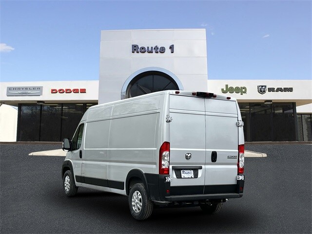 2024 Ram ProMaster 2500 photo 3