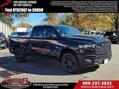 2025 Ram 1500 Big Horn/Lone Star Truck Diamond Black Crystal Pearlcoat