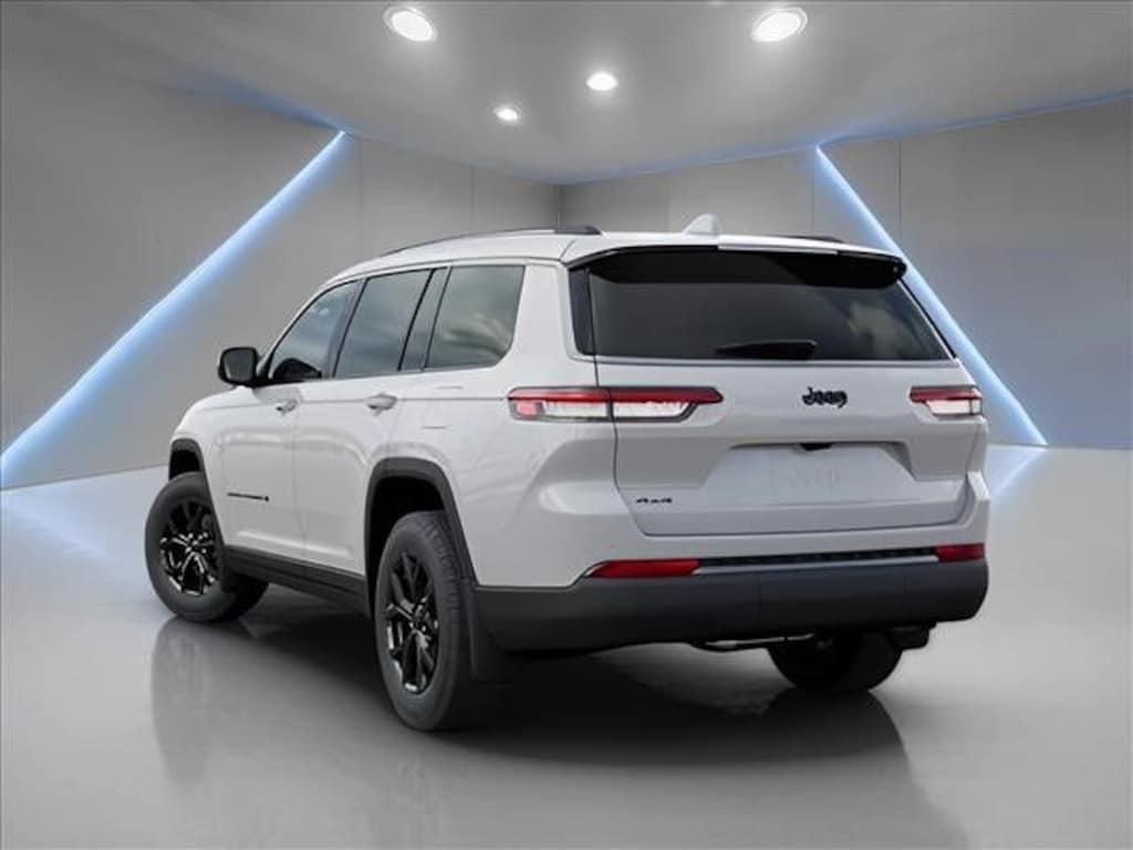 New 2026 Jeep Grand Cherokee L LAREDO ALTITUDE 4X4 Sport Utility