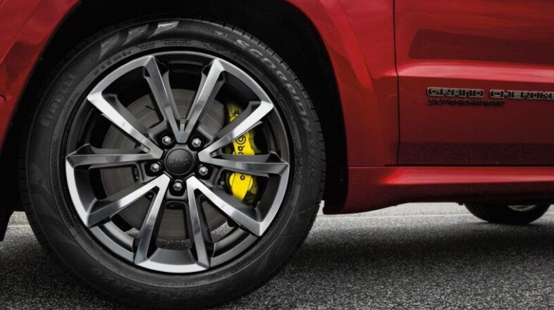 grand-cherokee-tire.png