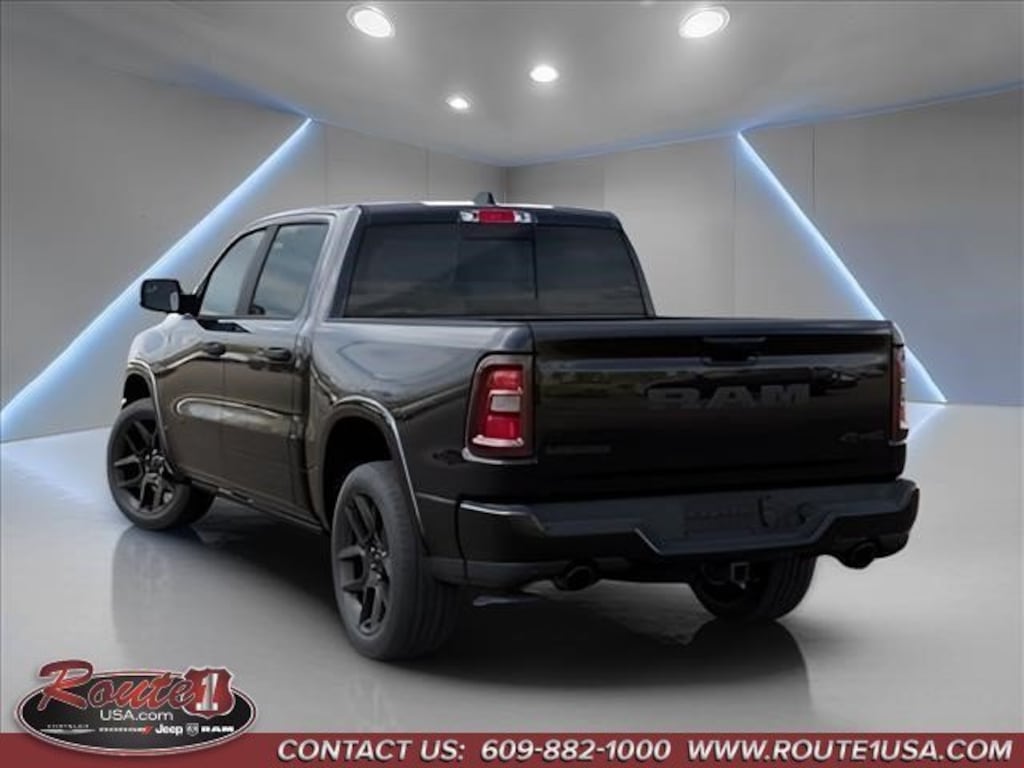 New 2027 Ram 1500 LARAMIE CREW CAB 4X4 5'7 BOX Pickup