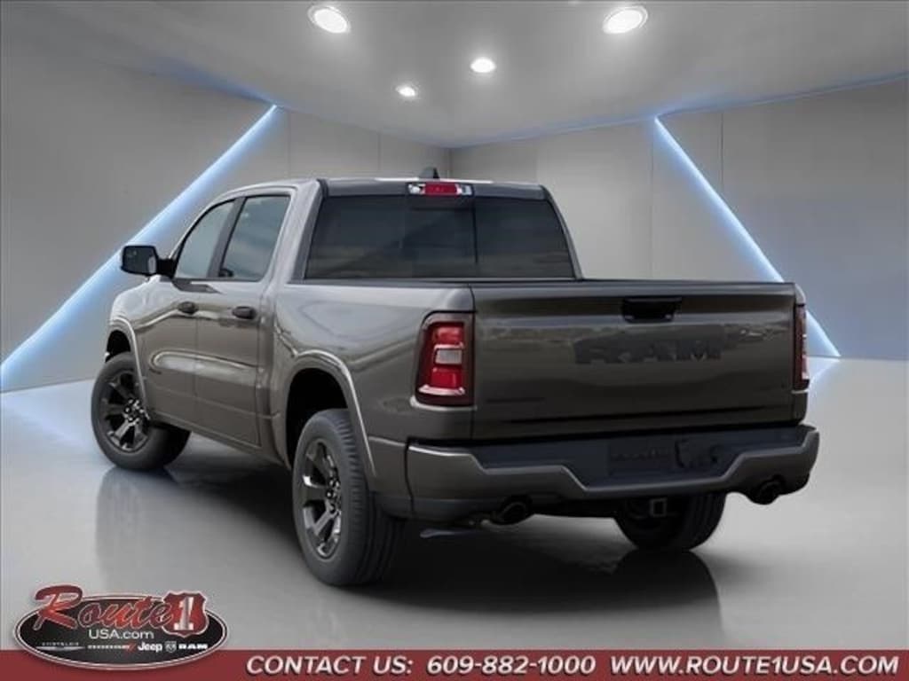 New 2026 Ram 1500 BIG HORN CREW CAB 4X4 5'7 BOX Pickup