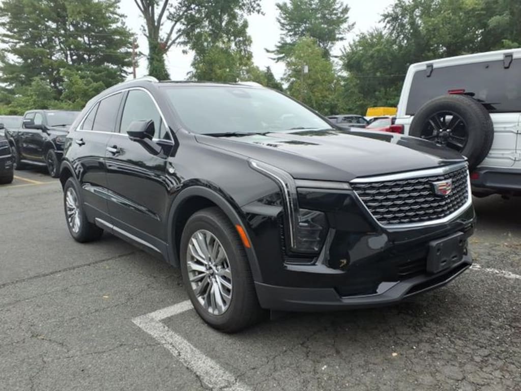 Used 2025 Cadillac XT4 Premium Luxury SUV