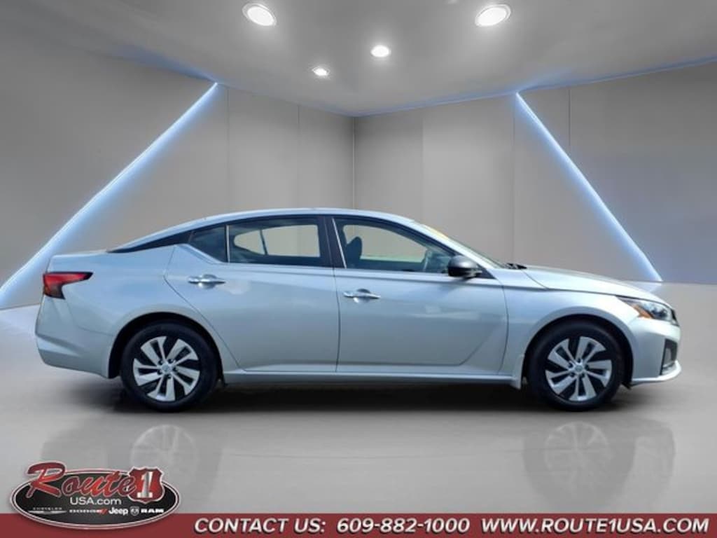 Used 2024 Nissan Altima 2.5 S Sedan
