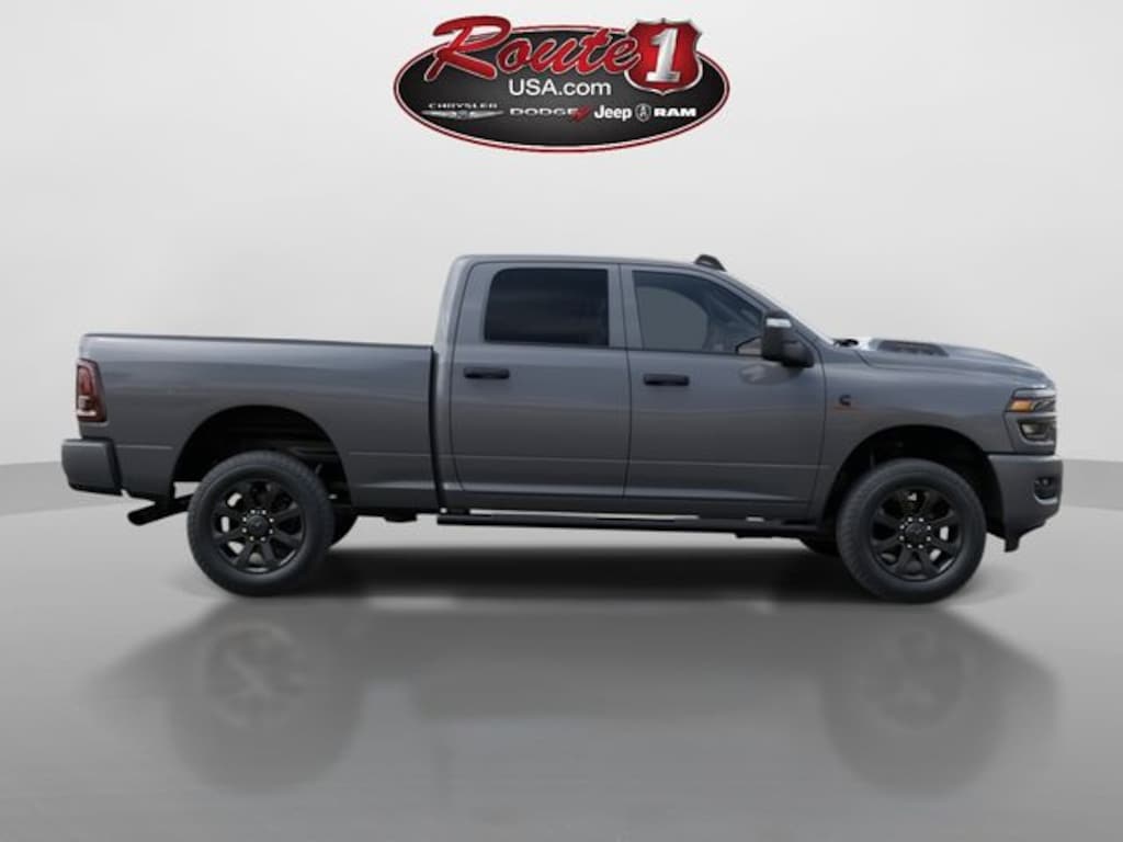 New 2026 Ram 2500 BLACK EXPRESS CREW CAB 4X4 6'4 BOX Pickup