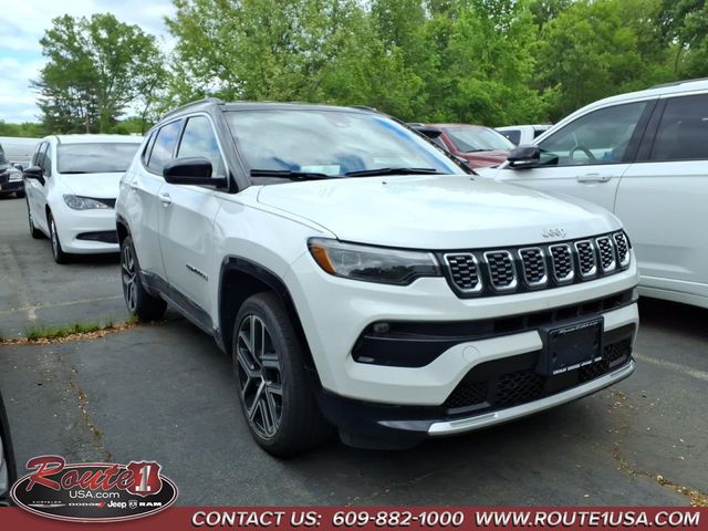 2025 Jeep Compass Limited 4X4's photo