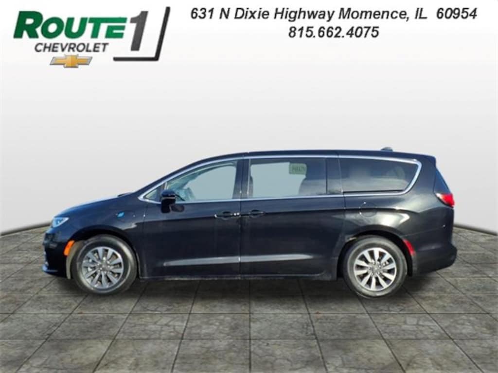 Used 2024 Chrysler Pacifica Hybrid Select