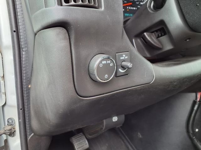 2015 Chevrolet Express Cargo Work Van - Photo 11